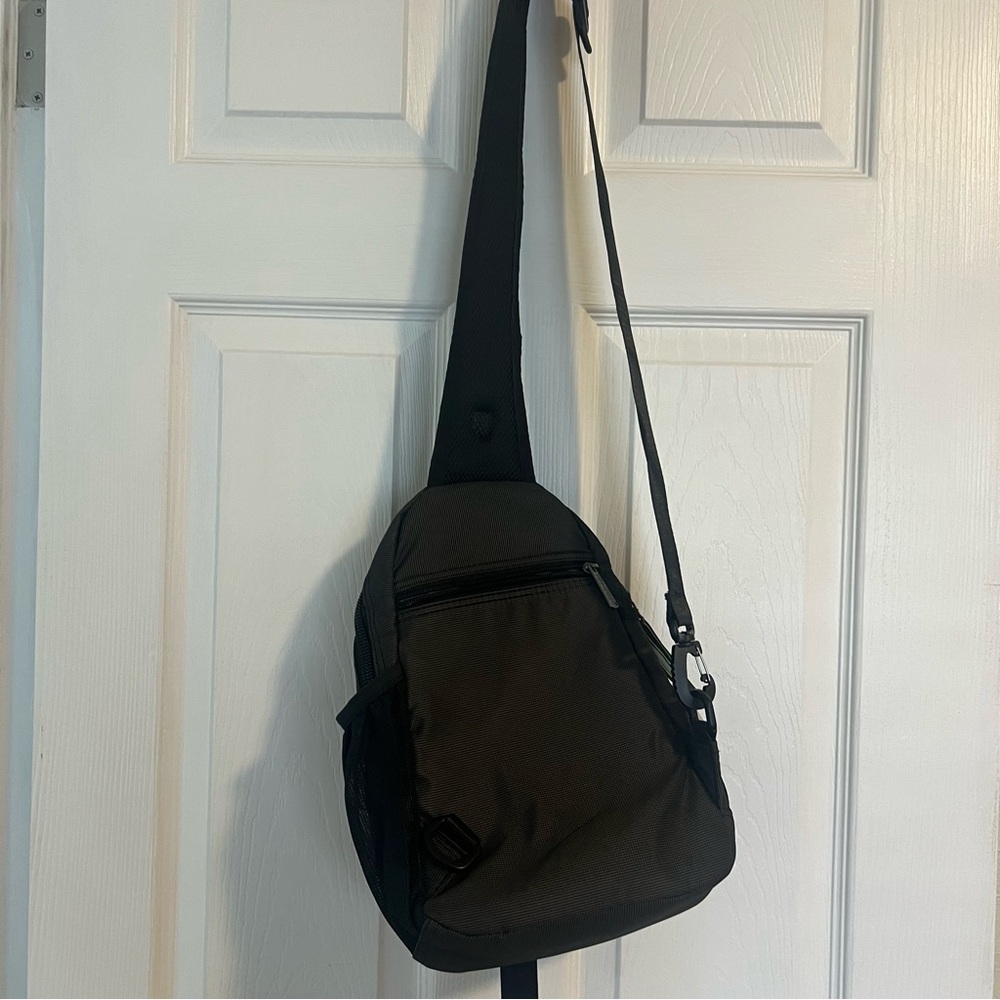 Olive Green Tactical Men's Bag - Picture 5 of 9